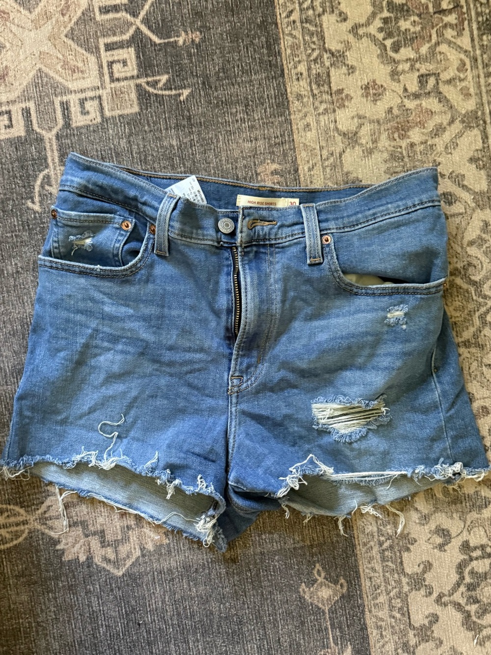 Levi’s High Rise Distressed Raw Hem Denim Shorts Medium Blue